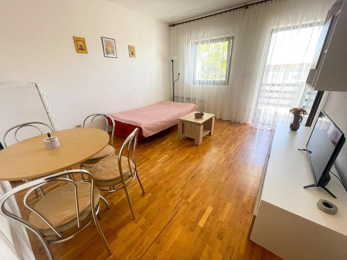 Apartmani Milan 茨里克韦尼察 外观 照片