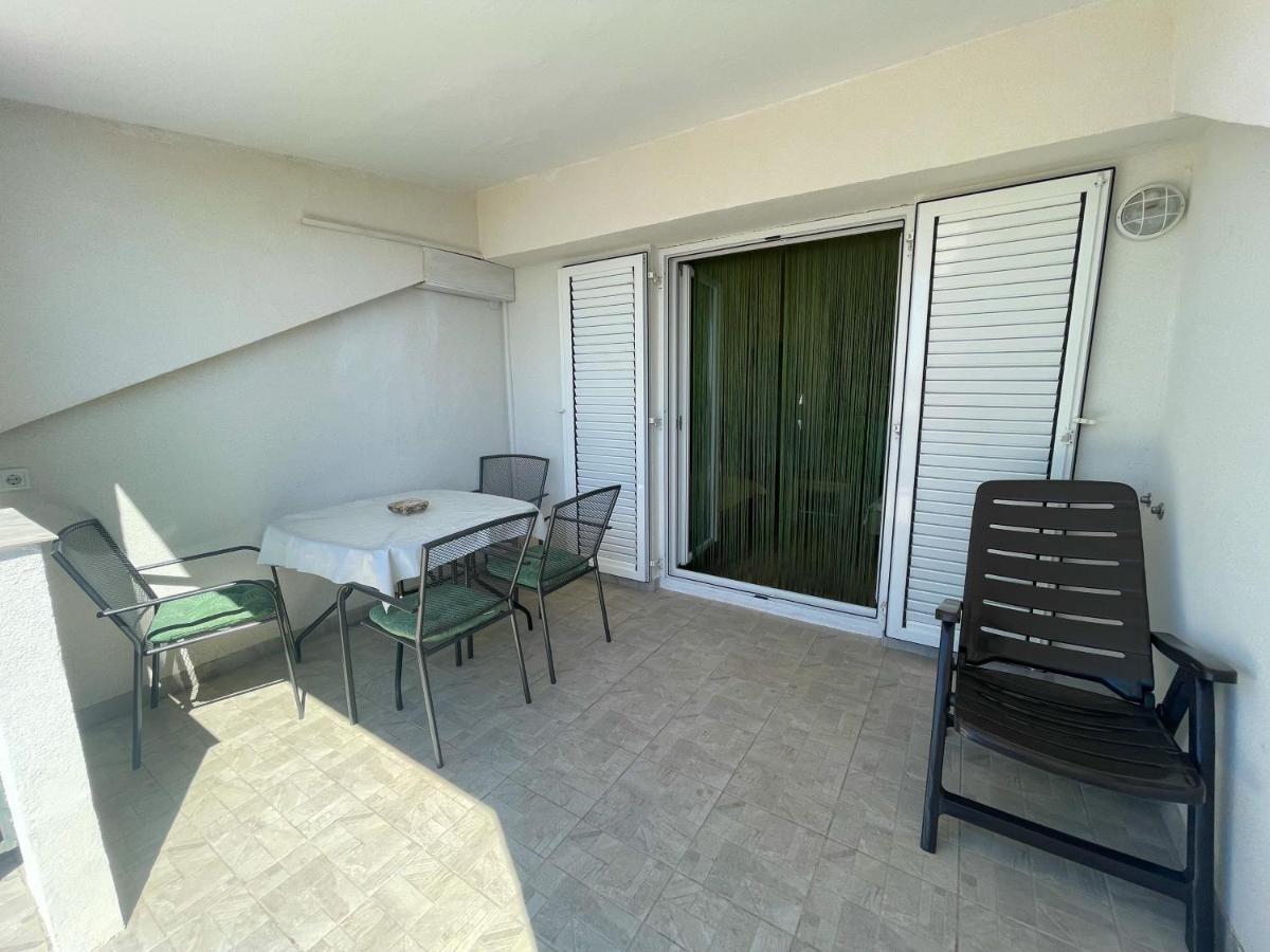 Apartmani Milan 茨里克韦尼察 外观 照片