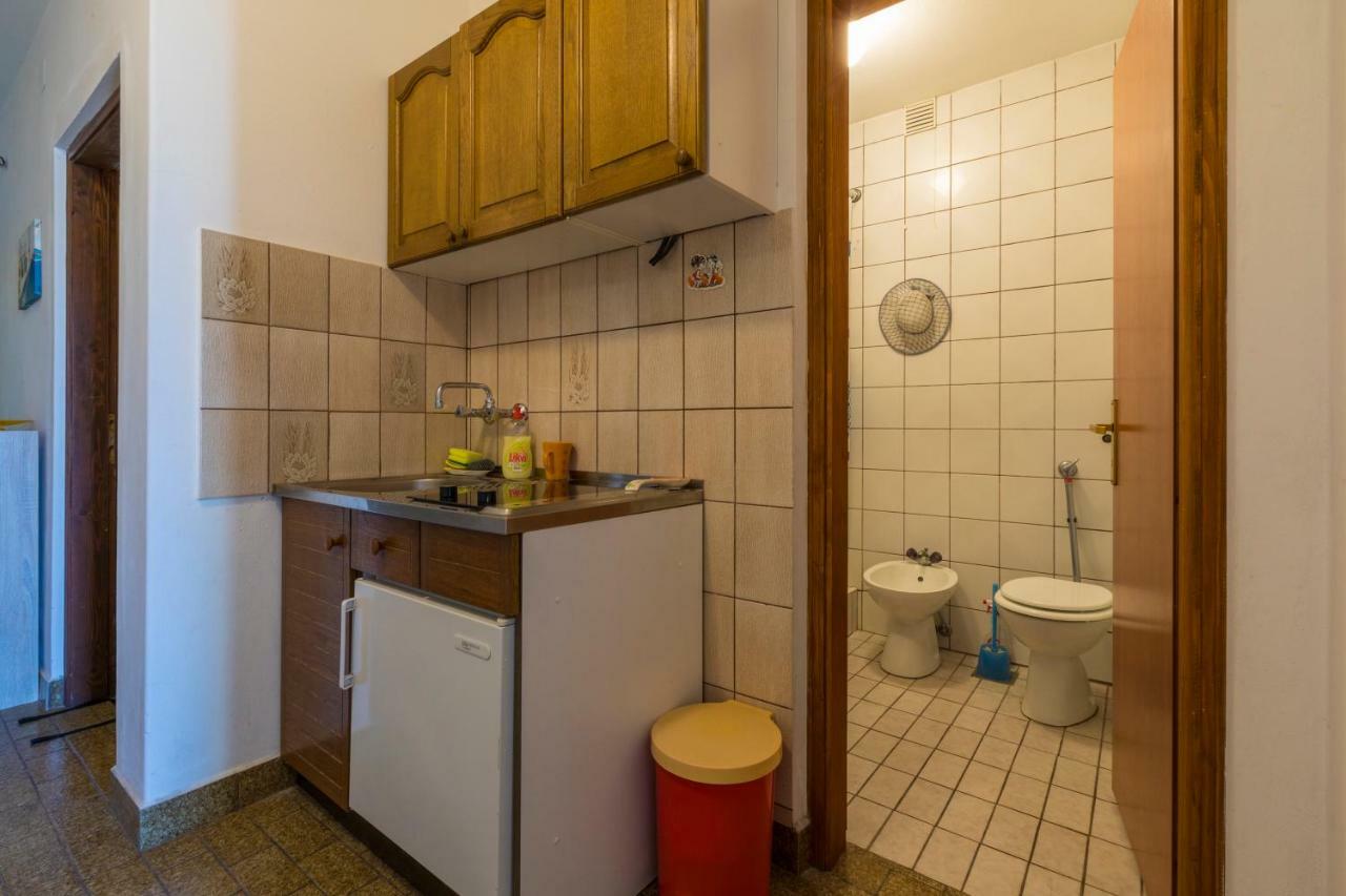 Apartmani Milan 茨里克韦尼察 外观 照片