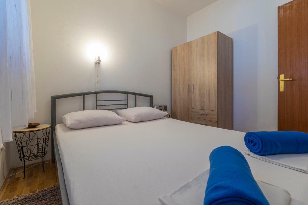 Apartmani Milan 茨里克韦尼察 外观 照片